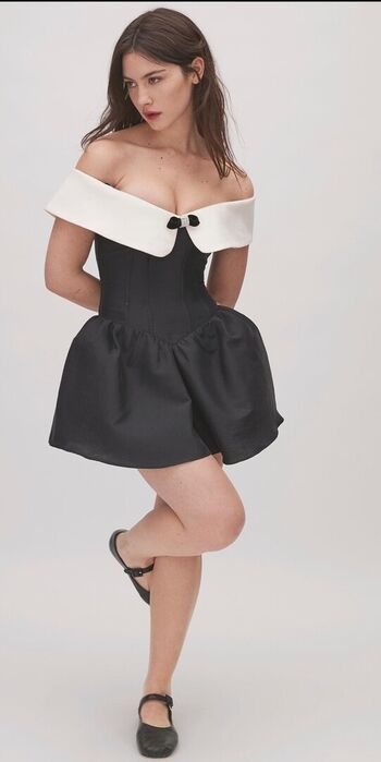 Full leaked Gracie abrams private photo
