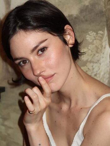 Full leaked Gracie abrams private photo