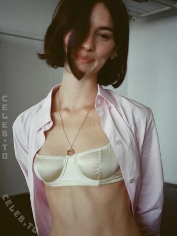 Full leaked Gracie abrams private photo
