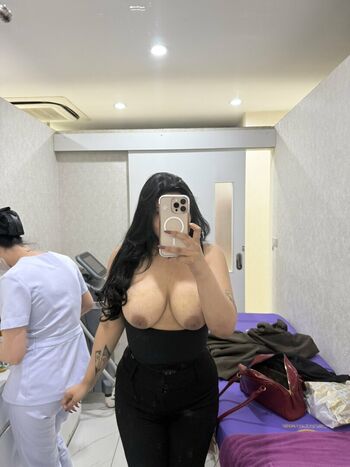 Full leaked Gresaids private photo