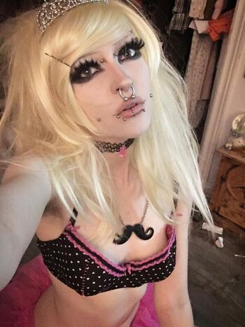 Full leaked Greycat private photo