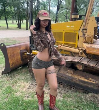 Full leaked Groovyangel page private photo