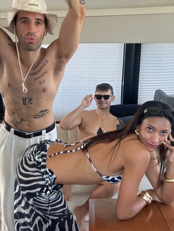 Full leaked Grrrriestess private photo