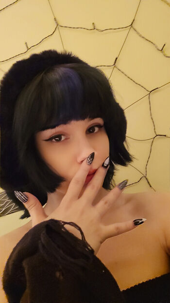 Full leaked Guttzz private photo