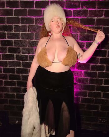 Full leaked Gwen adora private photo