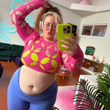 Full leaked Gwen adora private photo