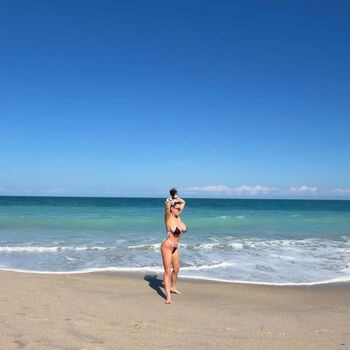 Full leaked Gwenny  page private photo