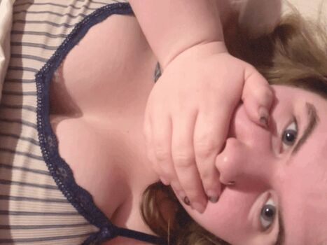 Full leaked Hadleymae private photo