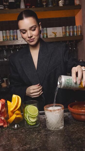 Hailee Steinfeld