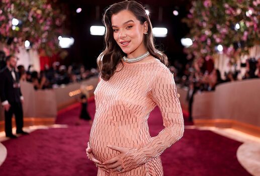 Full leaked Hailee steinfeld page private photo