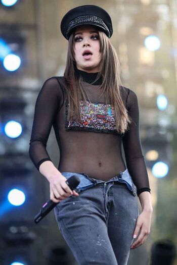 Full leaked Hailee steinfeld  page private photo
