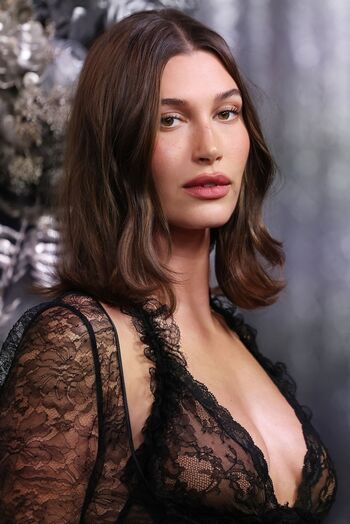 Hailey Baldwin Bieber