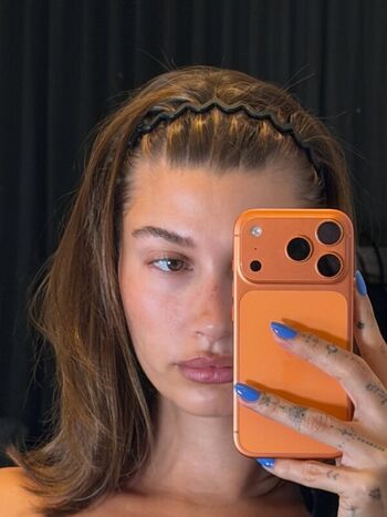 Full leaked Hailey baldwin bieber private photo