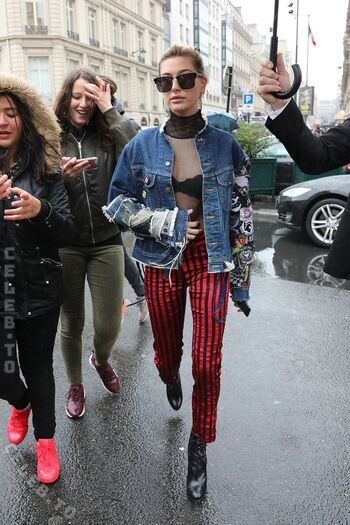 Full leaked Hailey bieber private photo