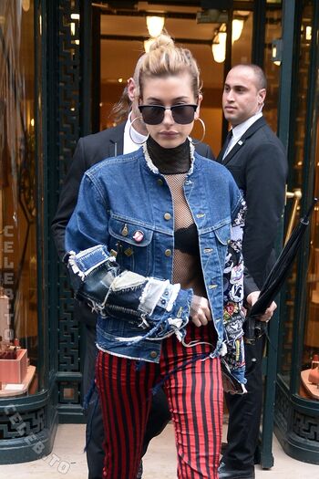 Full leaked Hailey bieber private photo
