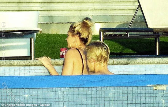 Full leaked Hailey bieber private photo