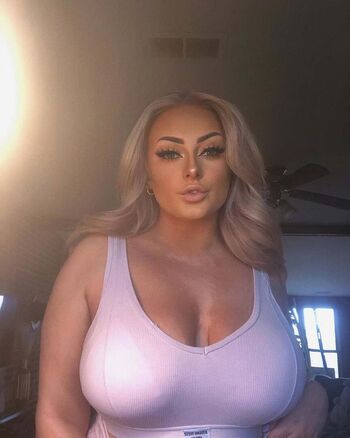 Full leaked Hailey brown  page private photo