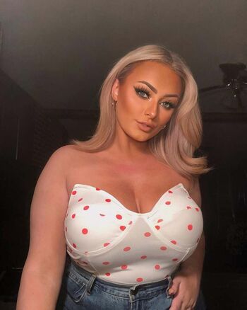 Full leaked Hailey brown private photo