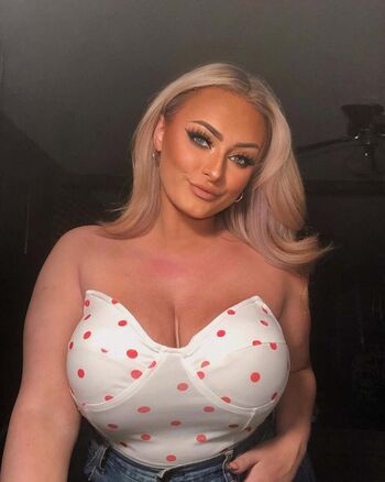Full leaked Hailey brown private photo