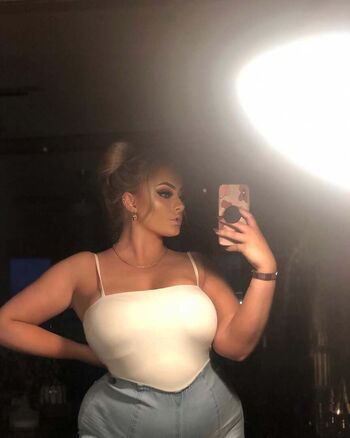 Full leaked Hailey brown private photo
