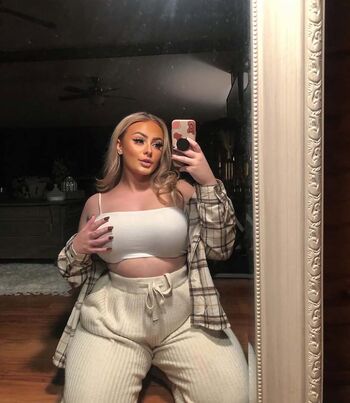 Full leaked Hailey brown private photo
