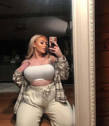 Full leaked Hailey brown private photo