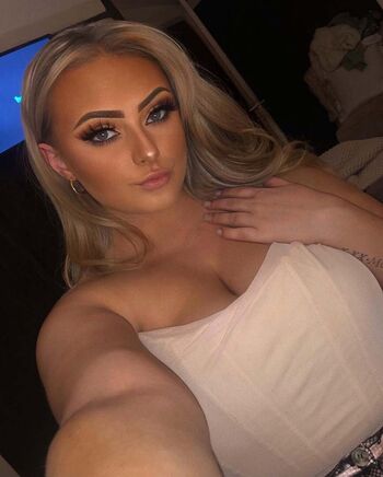 Full leaked Hailey brown private photo