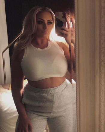 Full leaked Hailey brown private photo