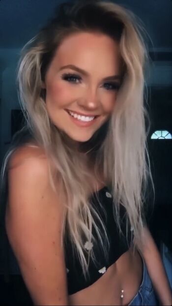 Full leaked Hailey malles page private photo