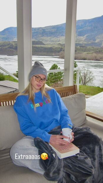 Full leaked Hailey van lith private photo