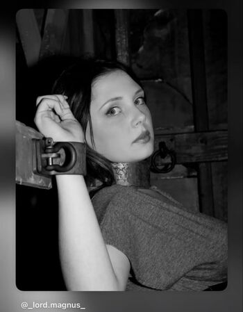 Full leaked Haileyanderson private photo