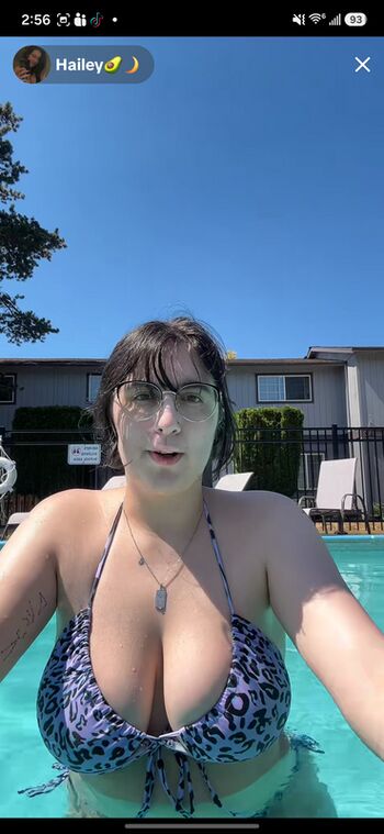 Full leaked Haileyavocad private photo