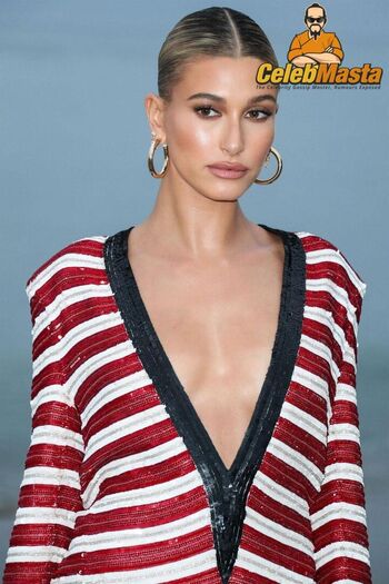 Full leaked Haileybaldwin private photo