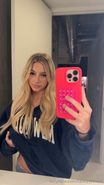 Full leaked Haileyyjoness private photo