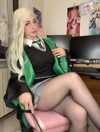 Full leaked Hakusa private photo