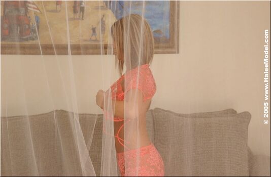 Full leaked Halee model page private photo