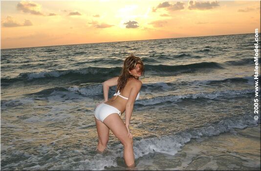 Full leaked Halee model page private photo