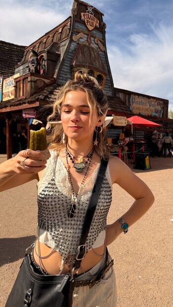 Full leaked Haley lu richardson private photo
