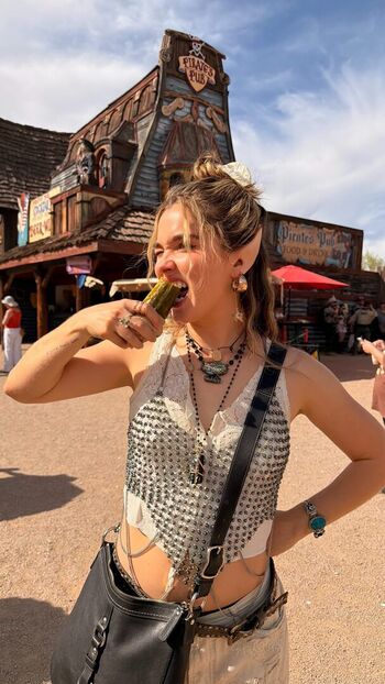 Full leaked Haley lu richardson private photo