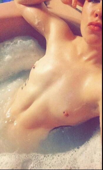 Full leaked Halieeandkendra  page private photo