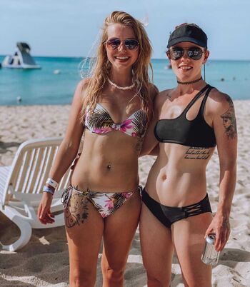 Full leaked Halieeandkendra private photo