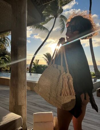 Full leaked Halle berry private photo