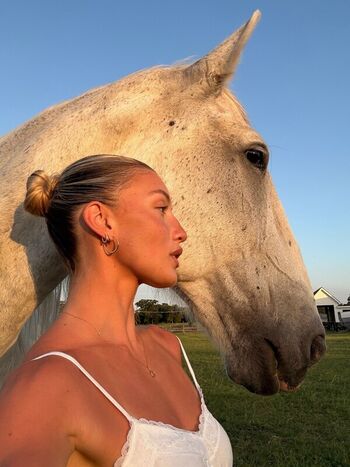 Full leaked Halle cooley page private photo