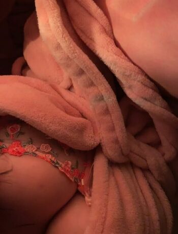 Full leaked Halola private photo