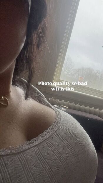 Full leaked Halola private photo