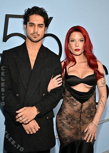 Full leaked Halsey private photo
