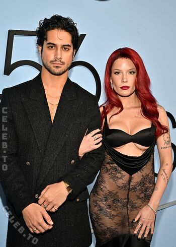 Full leaked Halsey private photo