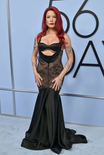 Full leaked Halsey private photo