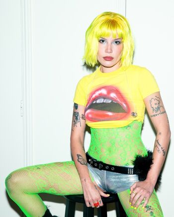 Full leaked Halsey private photo