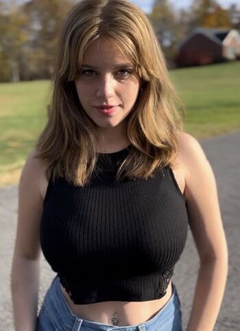 Full leaked Halz page private photo